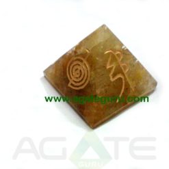 Yellow Aventurine Engrave USAI Reiki Pyramids.